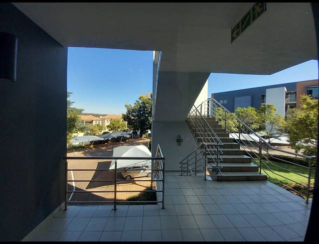 505M² OFFICE TO LET IN BRYANSTON